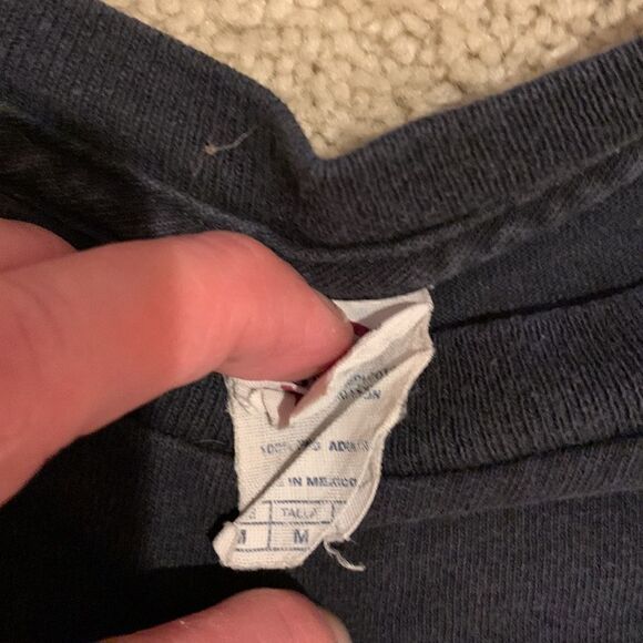 Vintage Guns N Roses Black Graphic Skull Cross Tee Band Shirt size Large‎ - Picture 3 of 3